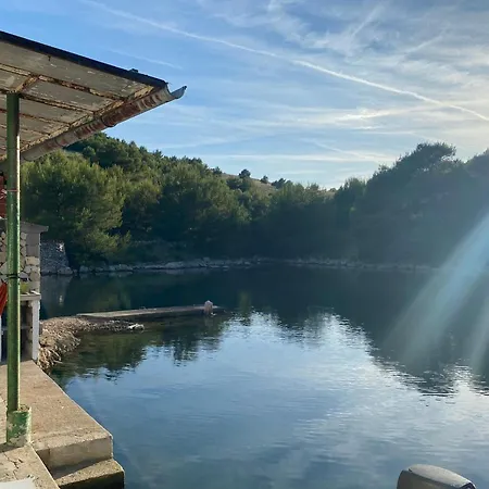Secluded Fisherman's Cove Lupescina, Kornati - 18657